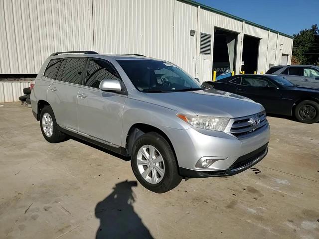 2013 Toyota Highlander Base VIN: 5TDZK3EH0DS140540 Lot: 76775294