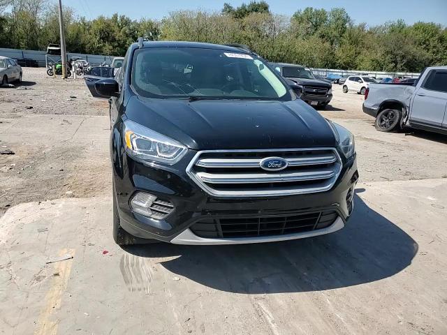 1FMCU9HD5JUC80257 2018 Ford Escape Sel