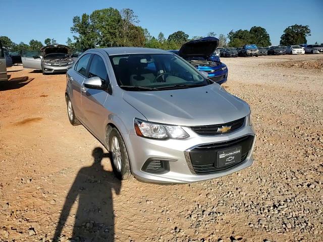 2018 Chevrolet Sonic Lt VIN: 1G1JD5SH5J4110702 Lot: 75388424