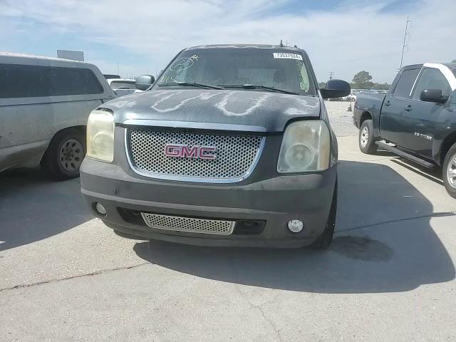 2007 GMC Yukon Denali VIN: 1GKFK63897J245381 Lot: 73537924