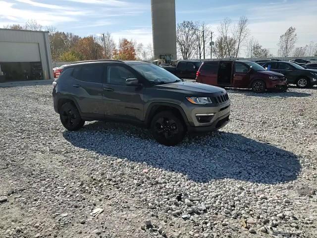 2018 Jeep Compass Latitude VIN: 3C4NJDBBXJT320388 Lot: 77383234