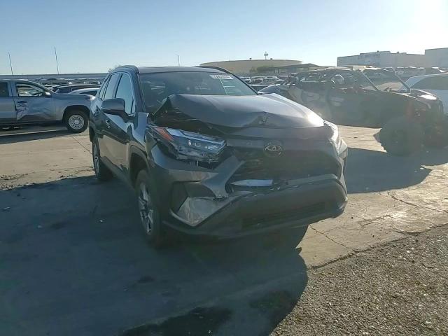 2023 Toyota RAV 4 - Image 11