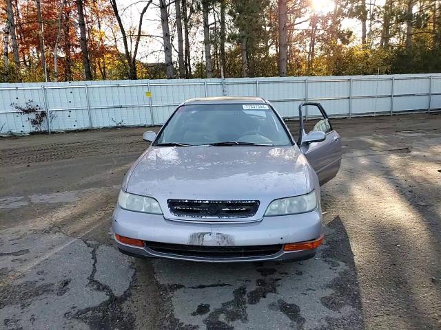 1997 Acura 3.0Cl VIN: 19UYA2258VL011453 Lot: 77337344