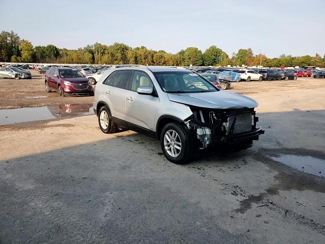 5XYKTCA69FG591582 2015 Kia Sorento Lx