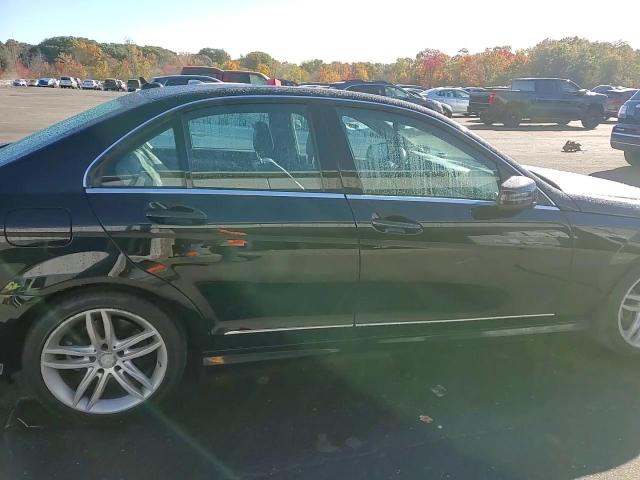 2014 Mercedes-Benz C 250 VIN: WDDGF4HBXEG160286 Lot: 76130554