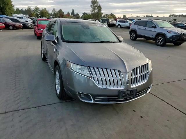 2010 Lincoln Mkt VIN: 2LMHJ5AT7ABJ10324 Lot: 75956094