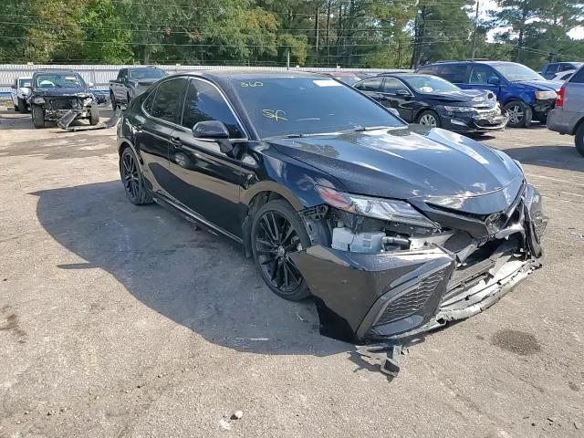 2022 Toyota Camry - Image 13