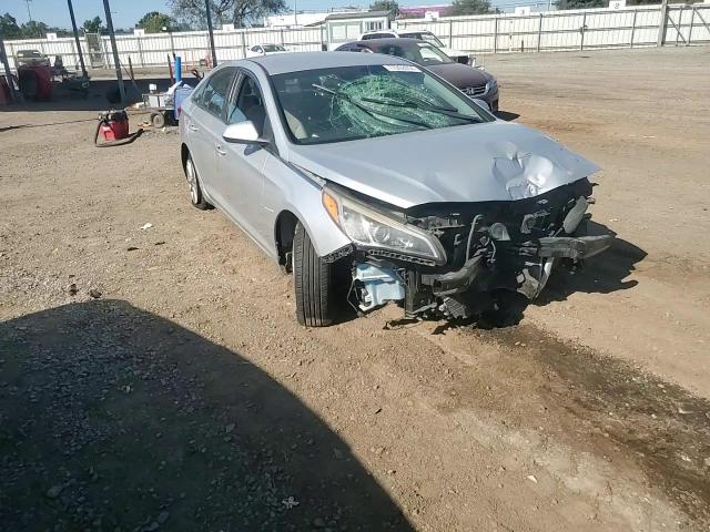 2017 Hyundai Sonata Se VIN: 5NPE24AF8HH533240 Lot: 77262014