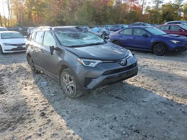 2018 Toyota RAV 4 - Image 12