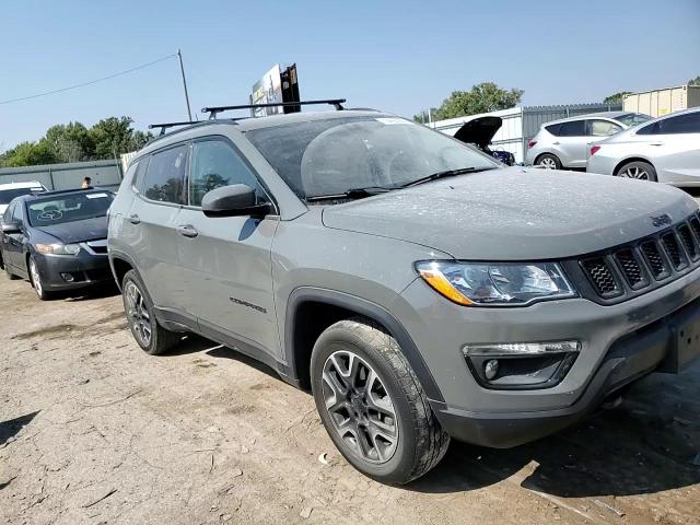 2019 Jeep Compass - Image 11