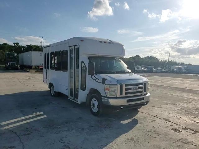 2013 Ford Econoline E350 Super Duty Cutaway Van VIN: 1FDEE3FL4DDB09730 Lot: 75062364