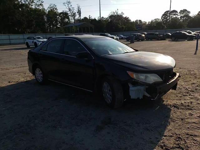 2013 Toyota Camry - Image 10