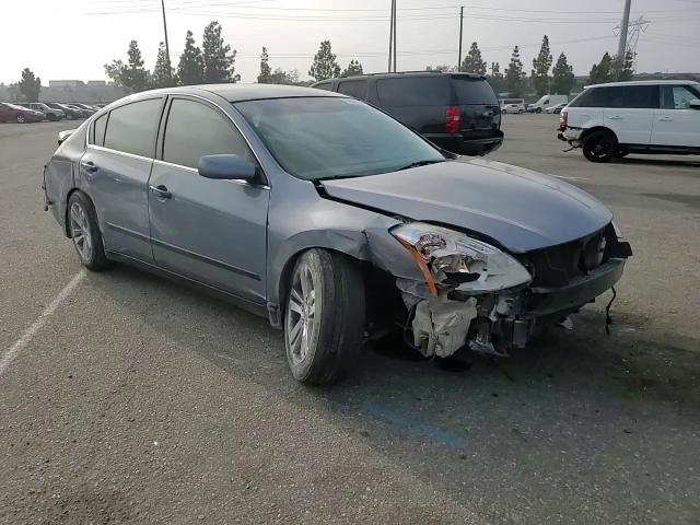 2011 Nissan Altima - Image 11