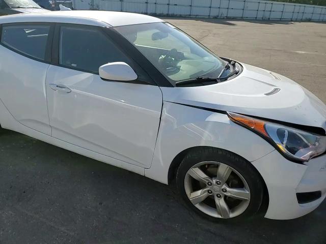 2015 Hyundai Veloster VIN: KMHTC6ADXFU238847 Lot: 77261904