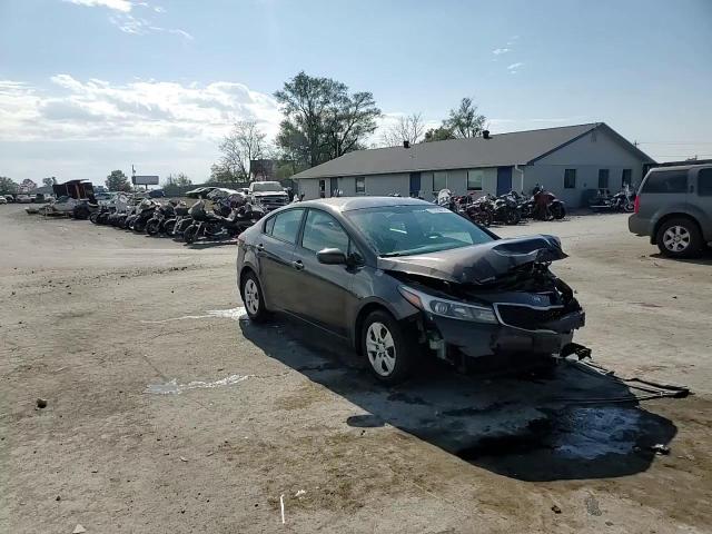 2017 Kia Forte Lx VIN: 3KPFK4A73HE043175 Lot: 77670374