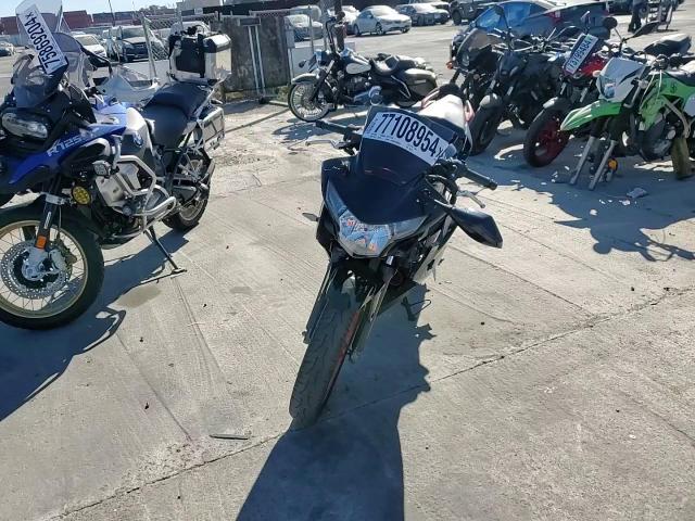 2013 Honda Cbr250 R VIN: MLHMC4109D5302472 Lot: 77108954