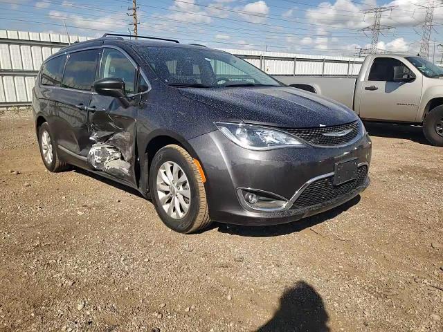 2019 Chrysler Pacifica Touring L VIN: 2C4RC1BG6KR680722 Lot: 73766454