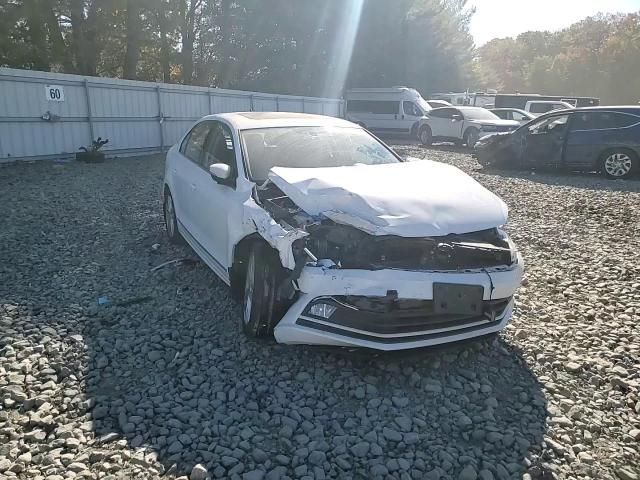 2017 Volkswagen Jetta Sel VIN: 3VWL17AJXHM374910 Lot: 76906444