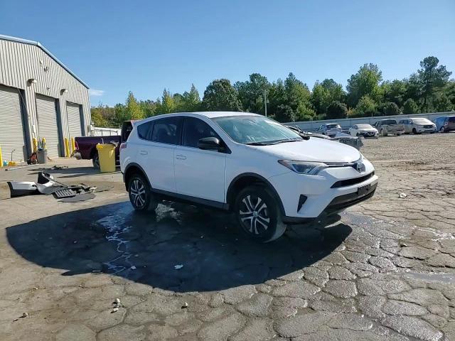2018 Toyota RAV 4 - Image 15