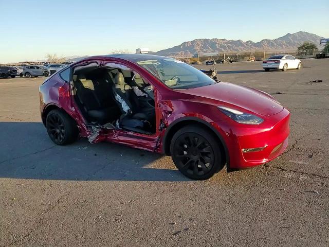 2024 Tesla Model Y VIN: 7SAYGDEE4RA267926 Lot: 78041354