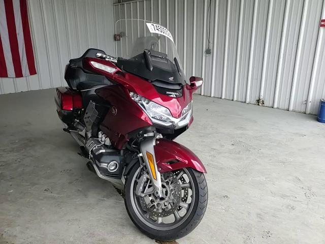 2018 Honda Gl1800 VIN: JH2SC7907JK001221 Lot: 74500324