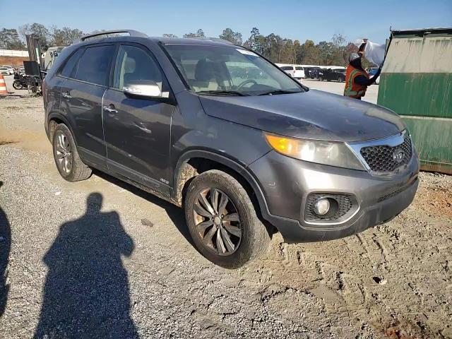 2011 Kia Sorento - Image 11