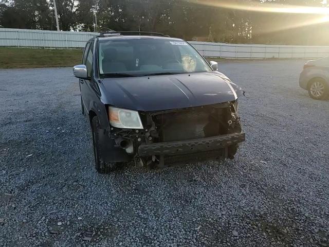2008 Dodge Caravan - Image 12