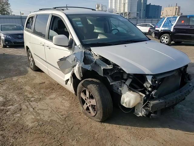 2010 Dodge Caravan - Image 11
