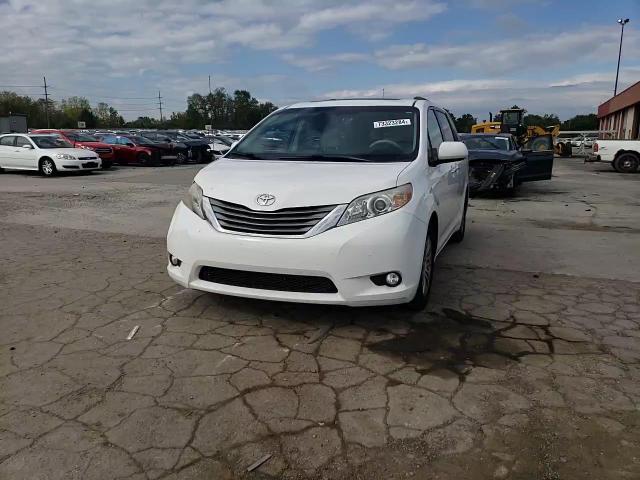 5TDYK3DC0CS250830 2012 Toyota Sienna Xle