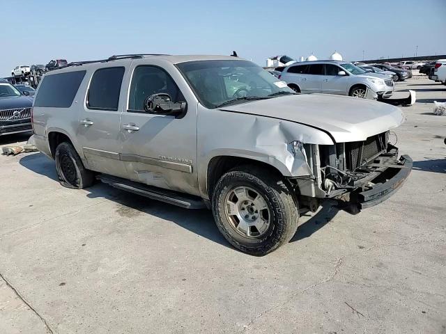 2009 Chevrolet Suburban C1500 Lt VIN: 1GNFC260X9R102880 Lot: 76128424