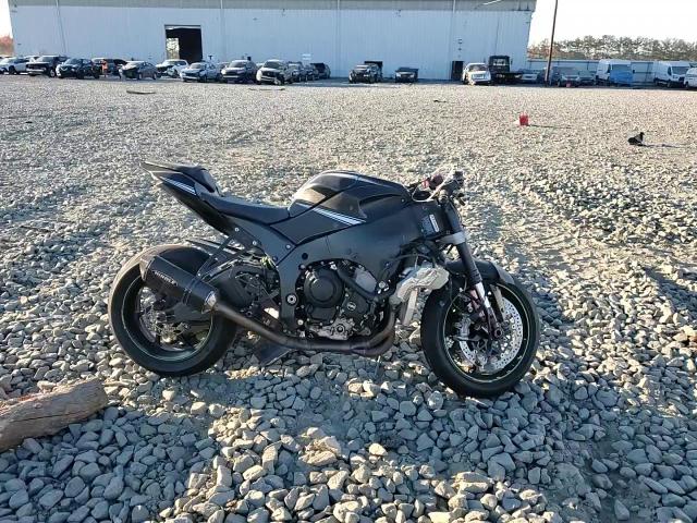 2017 Kawasaki Zx1000 Z VIN: JKAZXCZ1XHA000166 Lot: 77910914