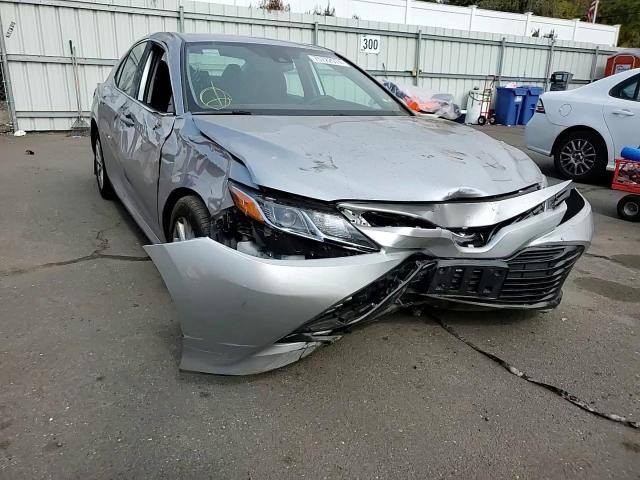 2020 Toyota Camry - Image 10