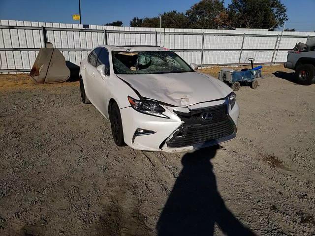 2018 Lexus ES - Image 10