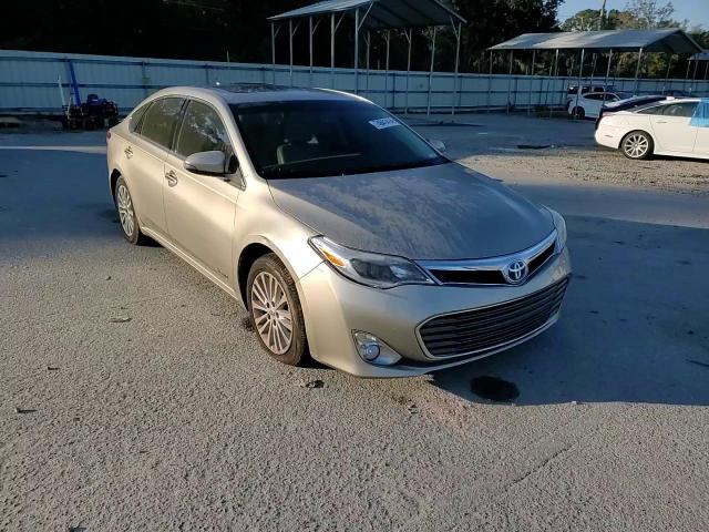 2013 Toyota Avalon - Image 10