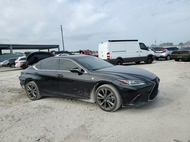 2021 Lexus ES - Image 11