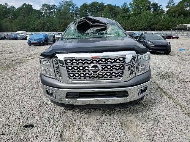 1N6BA1F40JN522716 2018 Nissan Titan Xd Sl