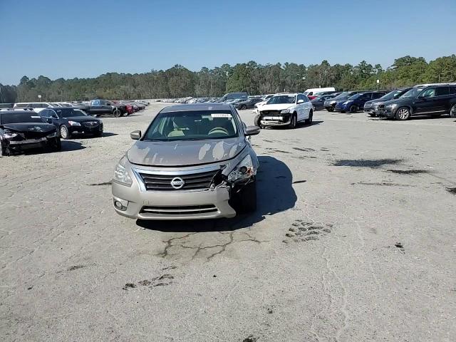 2013 Nissan Altima - Image 13