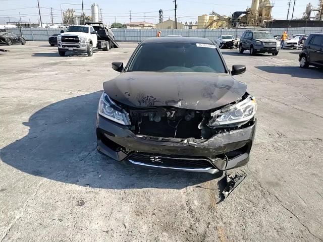 2017 Honda Accord - Image 11