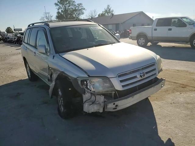 2004 Toyota Highlander Base VIN: JTEDP21A040011047 Lot: 76426764