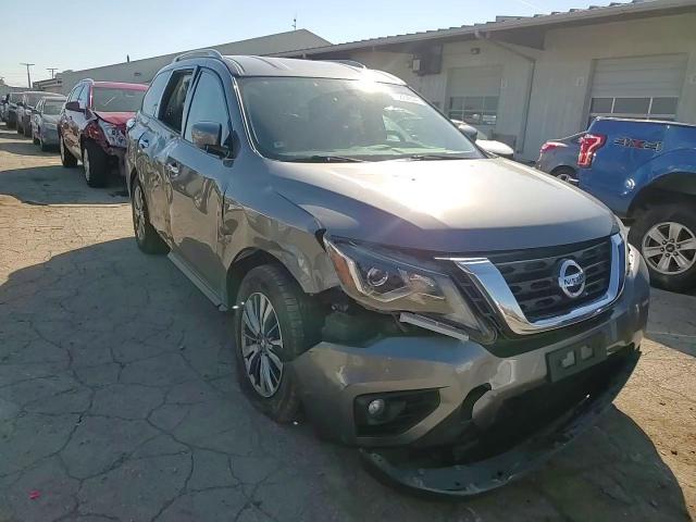 2019 Nissan Pathfinder - Image 11