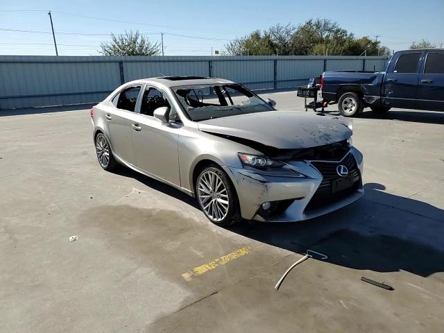 2014 Lexus IS - Image 10