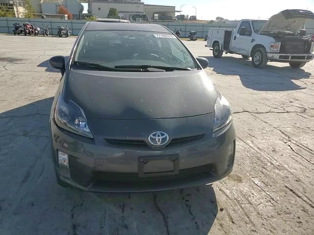 2010 Toyota Prius - Image 11