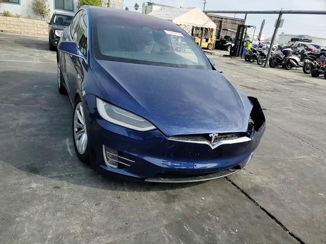 2018 Tesla Model X VIN: 5YJXCDE23JF112382 Lot: 73010714