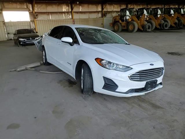2019 Ford Fusion - Image 11