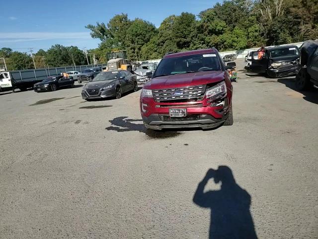 2017 Ford Explorer - Image 12