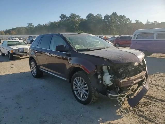 2011 Lincoln MKX - Image 12
