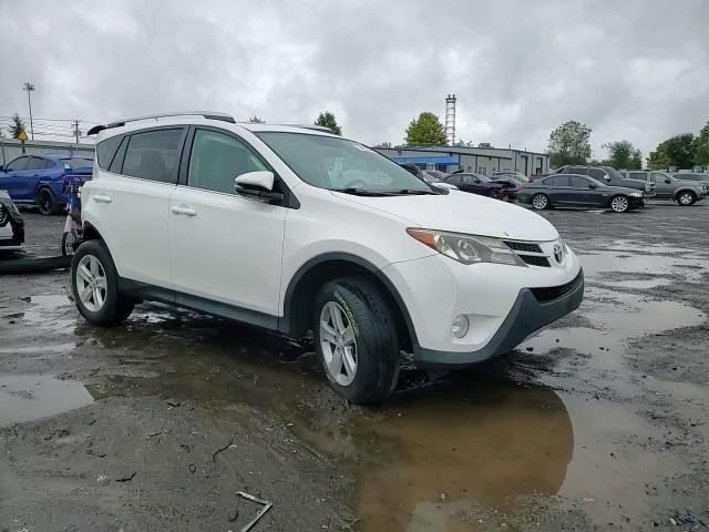 2013 Toyota RAV 4 - Image 11