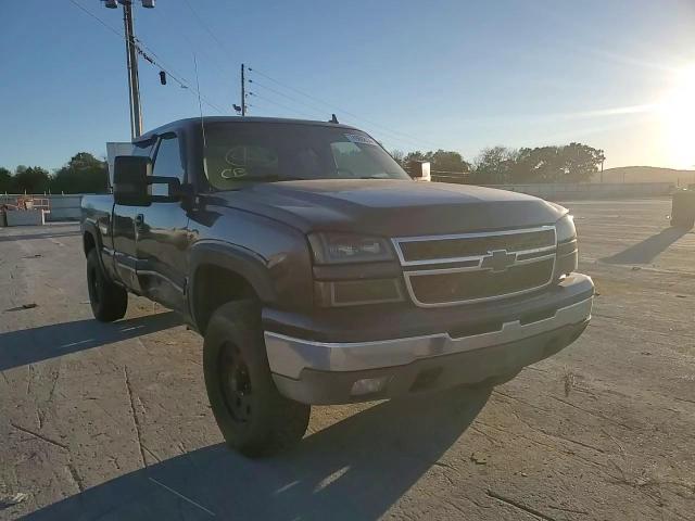 2006 Chevrolet Silverado K1500 VIN: 1GCEK19ZX6Z118083 Lot: 74900814