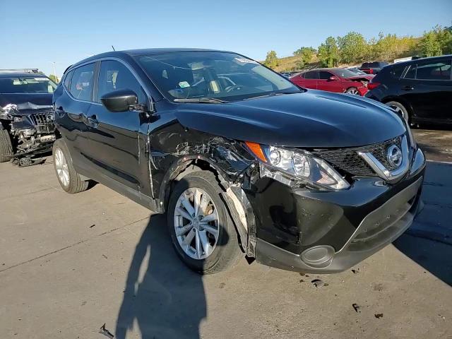 2017 Nissan Rogue - Image 14