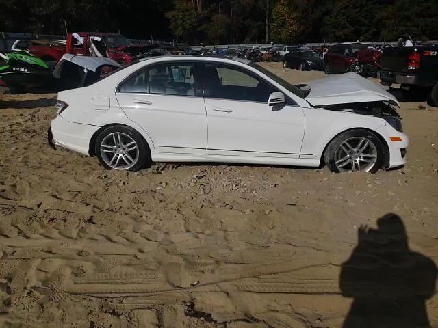 2014 Mercedes-Benz C 300 4Matic VIN: WDDGF8AB5ER316000 Lot: 76231844